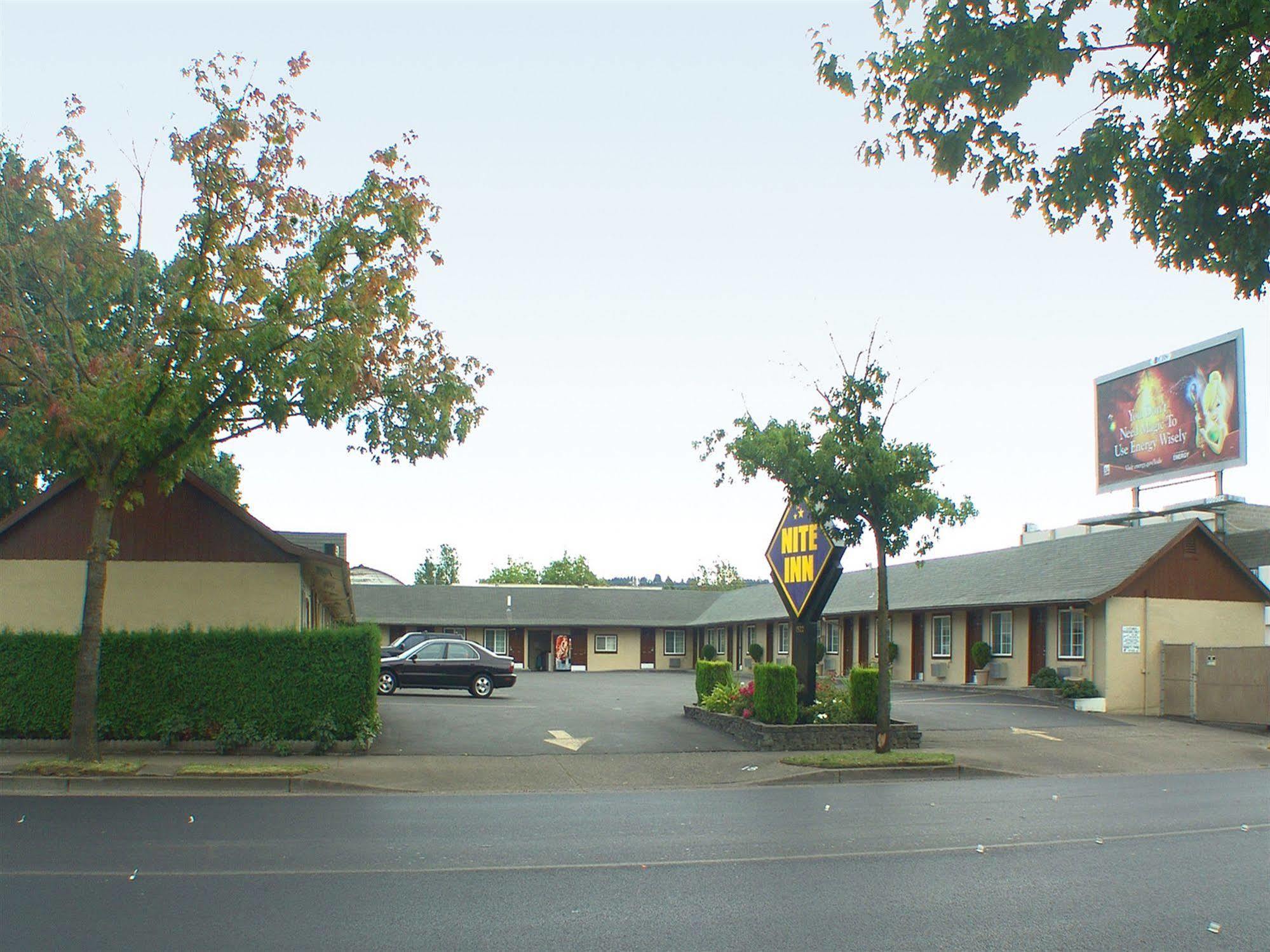 Nite Inn Motel Eugene Exterior photo